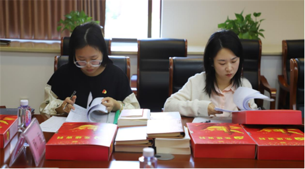 市國資委領(lǐng)導帶隊指導推進公司主題教育工作